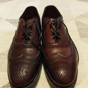Allen Edmonds McCallister 1 Merlot & 1 chili 9.5D